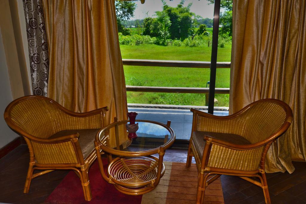 Temple Tiger Green Jungle Resort Kawasoti Kamer foto